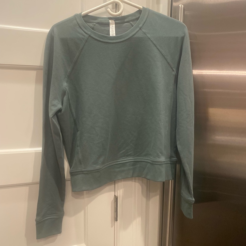 Lululemon sweatshirt - WORN ONCE!
